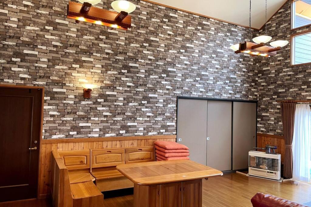 【ウポポイ近く】庭付きログハウステイスト・ Bbqセットあり 4名様まで同一料金 Shiraoi Exterior foto